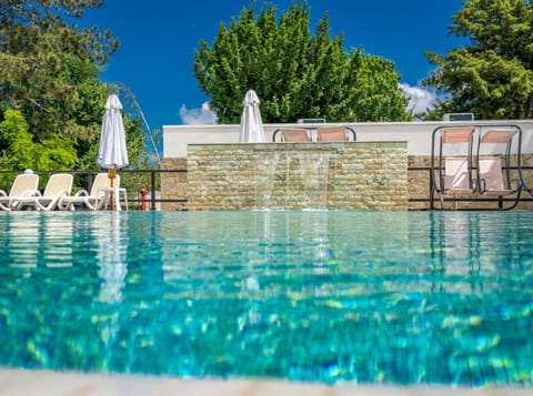 Indoor pool, 2 outdoor pools, sun loungers