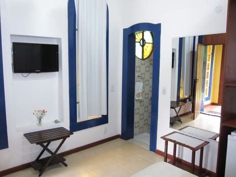 Standard Suite, 1 Bedroom, Lanai, Garden View | Minibar, blackout drapes, free WiFi, bed sheets