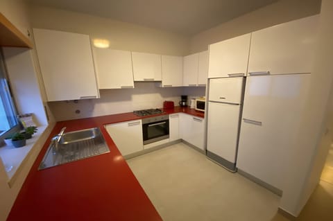 Villa, 2 Bedrooms | Private kitchen | Full-size fridge, microwave, oven, stovetop