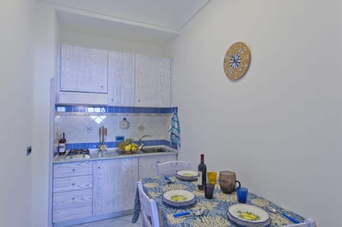 Comfort Studio, 1 Bedroom, Ocean View | Private kitchen | Electric kettle