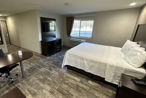 Superior Room, 1 King Bed (Smoke Free) | Desk, iron/ironing board, free cribs/infant beds, free WiFi