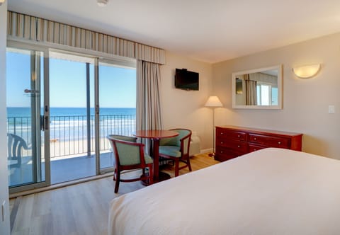 Superior Double Room, Balcony, Ocean View | Individually decorated, individually furnished, blackout drapes