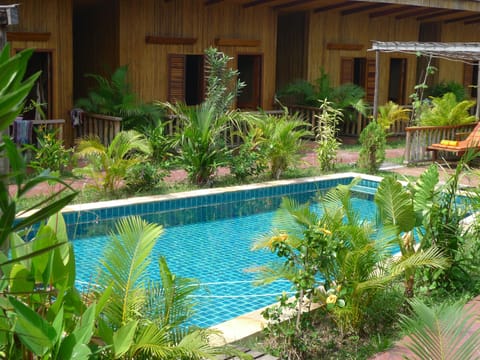 Outdoor pool, sun loungers