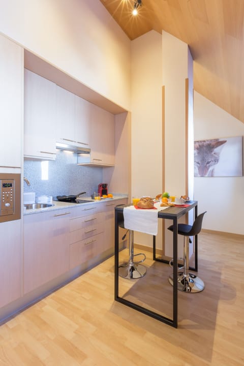 Studio (2 People) | Private kitchenette | Fridge, microwave, stovetop, dishwasher