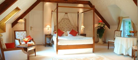 In-room safe, individually decorated, soundproofing, free WiFi