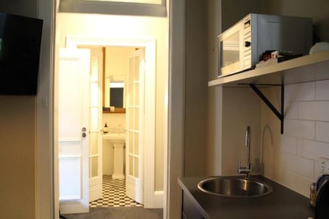 Mini Junior Tub Suite | Private kitchenette | Fridge, microwave, espresso maker, coffee/tea maker