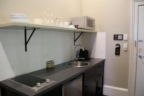 Belmore Suite, 1 Bedroom | Private kitchenette | Fridge, microwave, espresso maker, coffee/tea maker