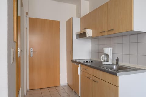 3 Room Appartement | Hypo-allergenic bedding, desk, soundproofing, free WiFi