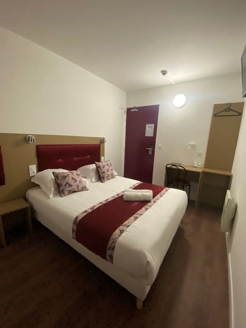 Classic Double Room | Desk, soundproofing, free WiFi