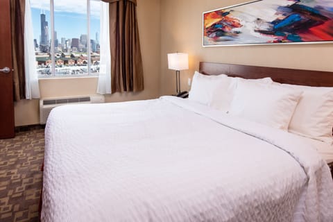 Suite, 1 King Bed | 1 bedroom, premium bedding, down comforters, pillowtop beds