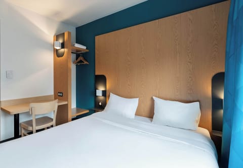 Double Room, Non Smoking | Desk, soundproofing, free WiFi, bed sheets