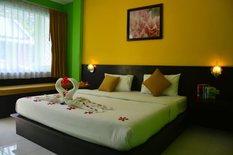 Deluxe Room Pool View | Free WiFi, bed sheets