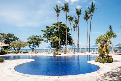 Outdoor pool, pool umbrellas