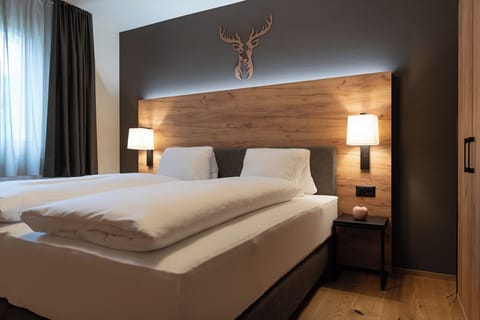 Superior Apartment, 1 bedroom (incl. final cleaning fee) | Premium bedding, desk, blackout drapes, soundproofing