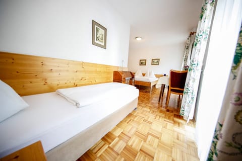 Triple Room | Individually decorated, individually furnished, laptop workspace