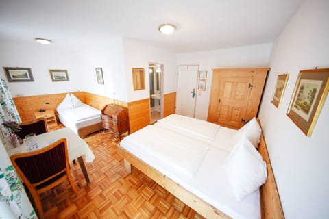 Triple Room | Individually decorated, individually furnished, laptop workspace