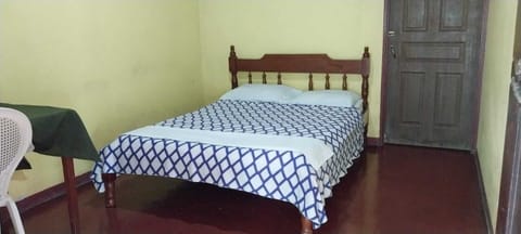 Basic Double Room (A/C) | Free WiFi, bed sheets