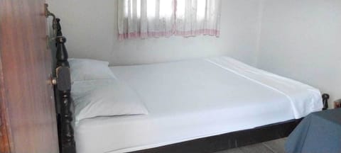 Basic Double Room (NO A/C) | Free WiFi, bed sheets