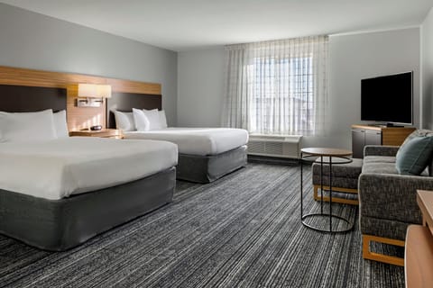 Studio, Multiple Beds | Premium bedding, in-room safe, desk, iron/ironing board