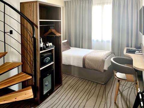 Premium bedding, minibar, in-room safe, soundproofing