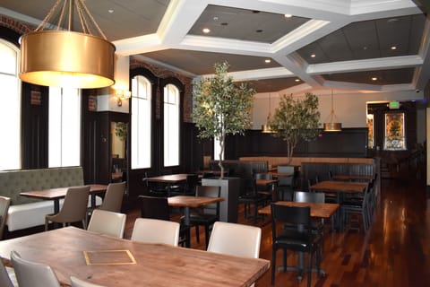 Breakfast, lunch and dinner served