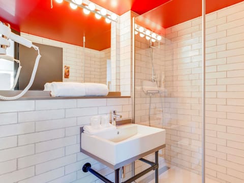 In-room safe, desk, blackout drapes, soundproofing