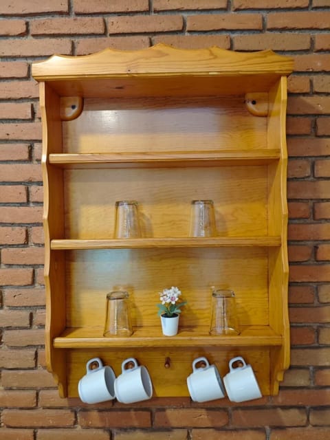 Standard Suite, 1 Double Bed, Kitchen | Private kitchen | Full-size fridge, microwave, stovetop, cookware/dishes/utensils