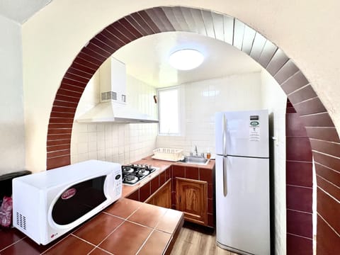 Standard Apartment, 2 Bedrooms, Kitchen | Private kitchen | Full-size fridge, microwave, stovetop, cookware/dishes/utensils