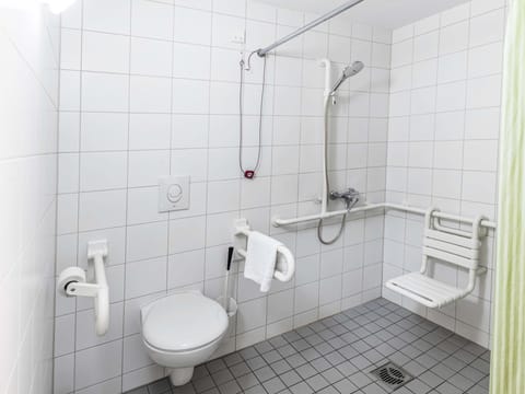 Shower, towels, soap, shampoo