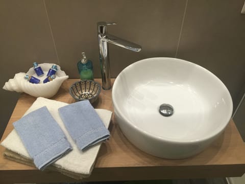 Suite, Sea View (Le Lumere) | Bathroom sink