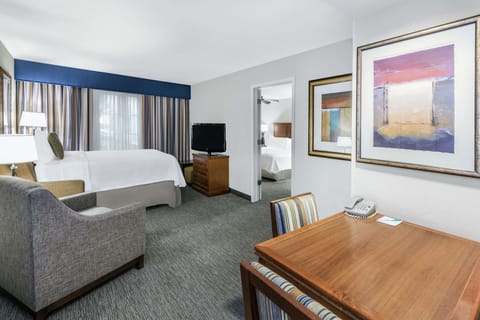 Suite, Non Smoking | Premium bedding, in-room safe, desk, iron/ironing board