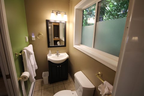 Cedar Cottage (No Pets) | Bathroom | Free toiletries, towels, soap, shampoo