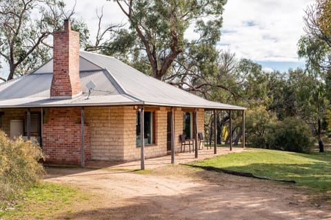 Mudbrick Cottage | Individually decorated, individually furnished, soundproofing