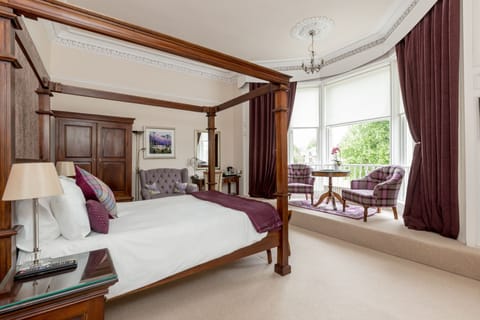 Deluxe Double Room, Bathtub (Four Poster Bed) | Egyptian cotton sheets, premium bedding, minibar, individually decorated