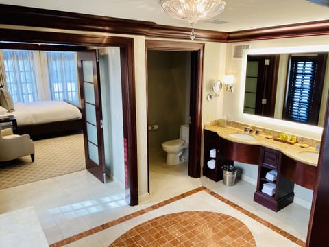 Presidential Suite, 1 King Bed | Bathroom | Designer toiletries, hair dryer, bathrobes, towels