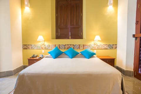 Deluxe Villa, 1 King Bed, Pool Access, Poolside | Premium bedding, down comforters, in-room safe, individually decorated