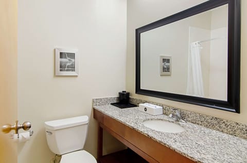 Standard Room, 2 Queen Beds, Non Smoking | Bathroom | Combined shower/tub, hair dryer, towels