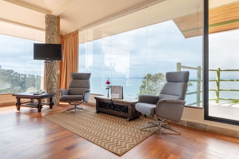 Vista Suite with Panoramic Ocean View | View from room