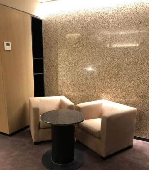 Comfort Double Room | Minibar, in-room safe, desk, laptop workspace