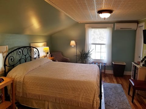 Guest Room 2 / Queen Bed Room with a Private Bath | 1 bedroom, premium bedding, pillowtop beds, individually decorated