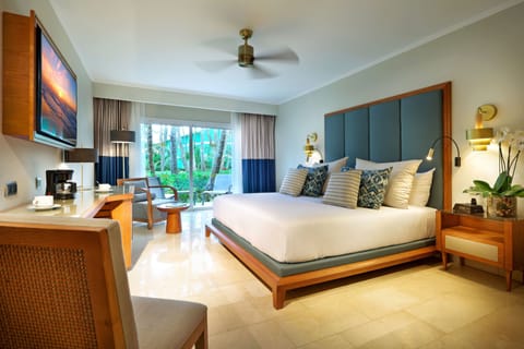 Junior Suite Garden View | Premium bedding, memory foam beds, free minibar, in-room safe