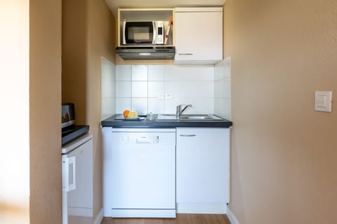 Mini-fridge, microwave, dishwasher, electric kettle