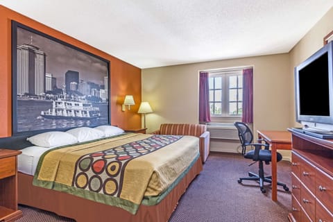 Room, 1 King Bed, Non Smoking | In-room safe, iron/ironing board, free cribs/infant beds, rollaway beds