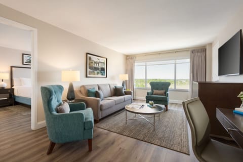 Suite, 1 Bedroom | Premium bedding, down comforters, pillowtop beds, in-room safe