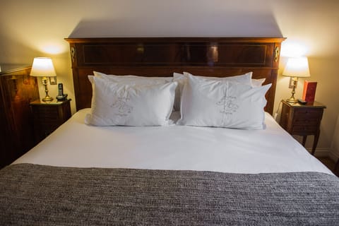 Suite | Egyptian cotton sheets, premium bedding, pillowtop beds, minibar