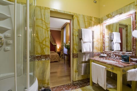 Premium Double or Twin Room, Terrace | Bathroom | Free toiletries, hair dryer, slippers, bidet