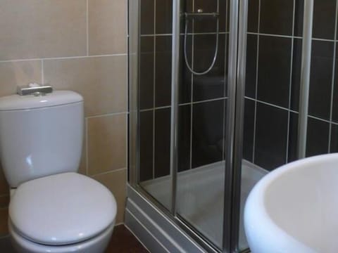 Double Room, Ensuite | Bathroom