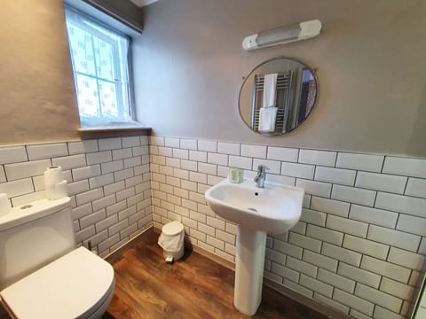 Double Room, Ensuite | Bathroom