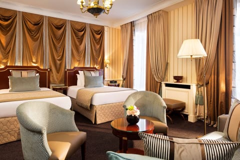 Junior Suite | Premium bedding, free minibar, in-room safe, desk