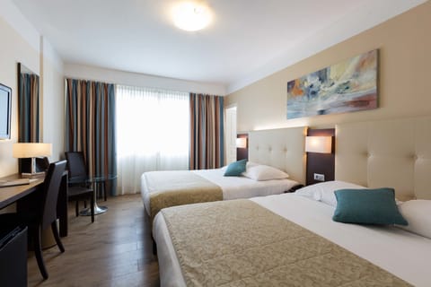 Family Room | Premium bedding, minibar, in-room safe, free WiFi